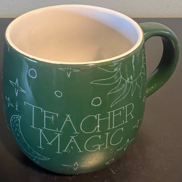 TEACHER MAGIC Rounded Green Ceramic Mug ~ Back-to-School Teacher Gift - Picture 1 of 6